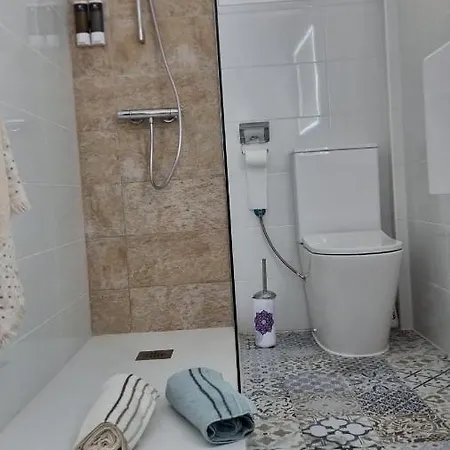 Fabuloso Apartamento,1a Linea De Playa A Estrenar. *