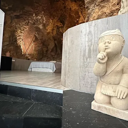 Casa Cueva 