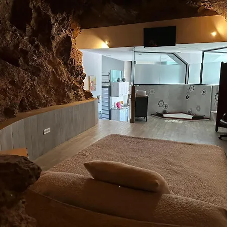 Casa Cueva 