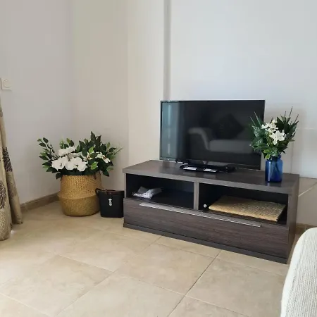 Residential Oasis 25 *