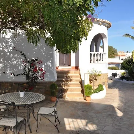 With Private Pool And Amazing Mountain And Sea Views No Young Groups Allowed Guest house