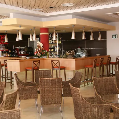 Hotel Punta Del Cantal 4*