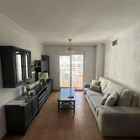 Marina De La Torre Apartamento *