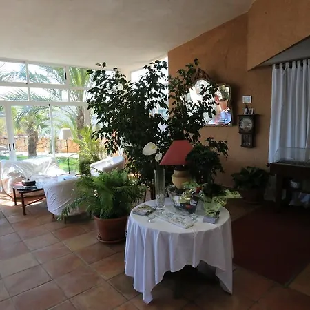 Country house Cortijo De La Media Luna *
