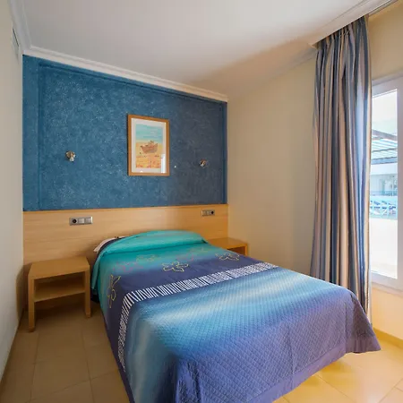 Hotel Punta Del Cantal 4*