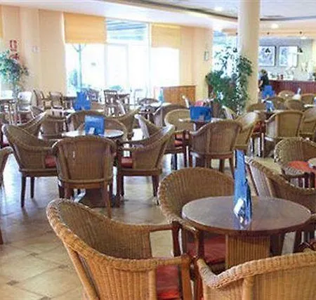 Oasis Tropical Hotel 4*