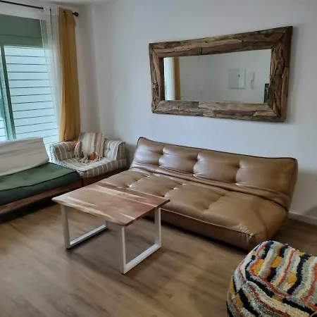 La Invencible 1ª Linea Playa Apartment