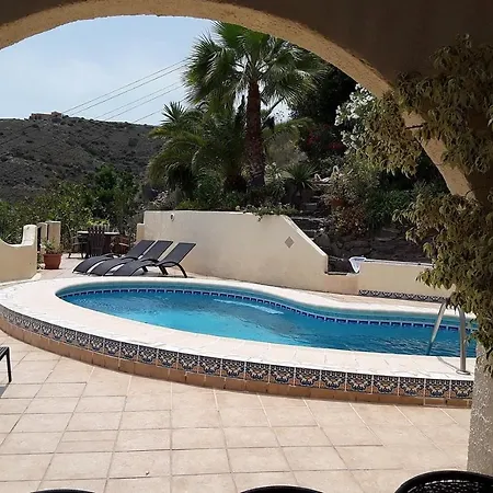 Casa Pinosierra Villa *