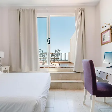 Boutique Mamabels Hotel 2*