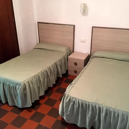 Pension Provenzal Hostel