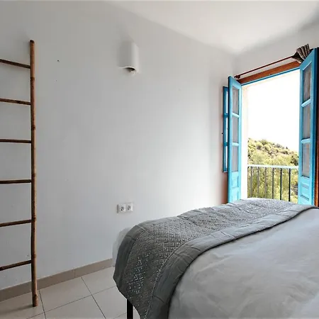 House With Terrace, Amazing Views And Private Shared Pool Holiday home *