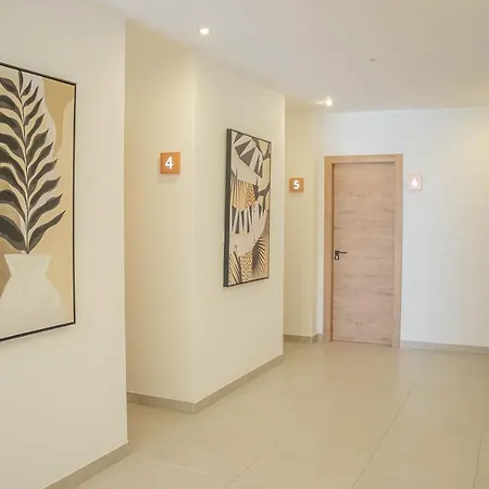 Guest house H Arena *