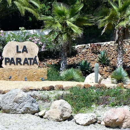 House With Terrace, Amazing Views And Private Shared Pool
