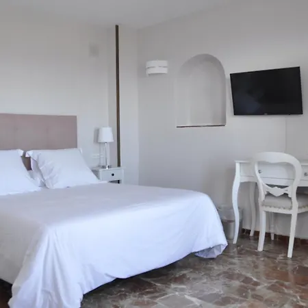 Boutique Mamabels Hotel 2*