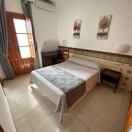 Simon Hotel