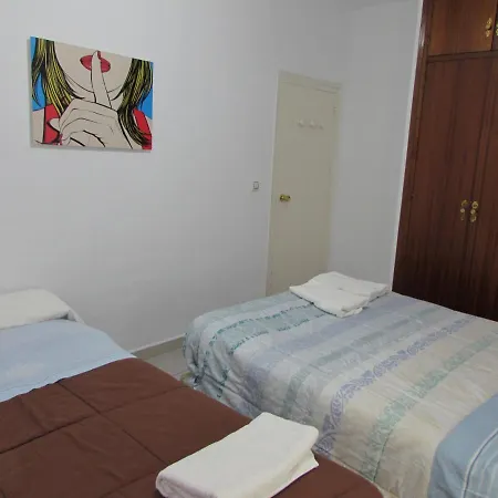 Apartamento And *