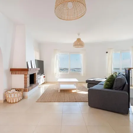 Holiday home Con Vistas Al Mar Y Piscina