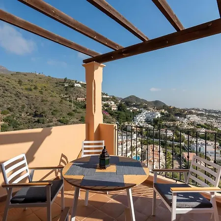 Con Vistas Al Mar Y Piscina Holiday home