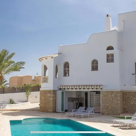 With Private Pool And Amazing Mountain And Sea Views No Young Groups Allowed