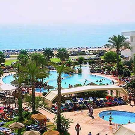Oasis Tropical Hotel