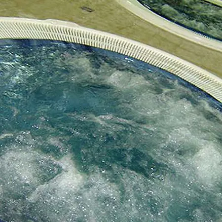 Oasis Tropical Hotel 4*