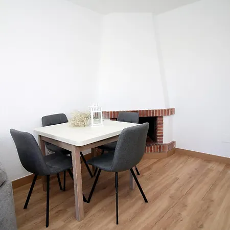 Duplex Apartment *