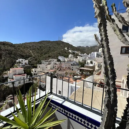 El Mirador De *