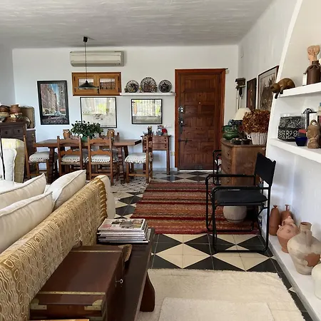 El Mirador De Holiday home *