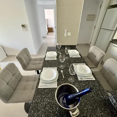 Darwins Luxury Apartment *