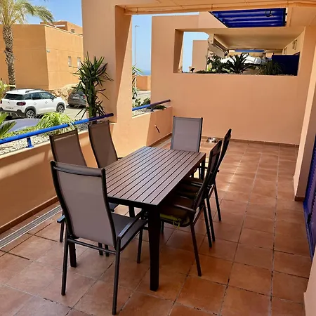 Darwins Luxury Apartment *