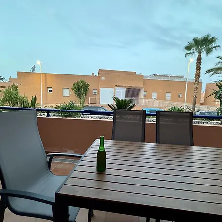 Darwins Luxury Apartment *