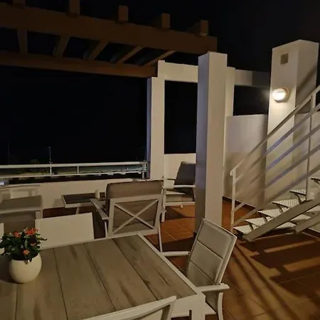 Atico Frente Al Mar En