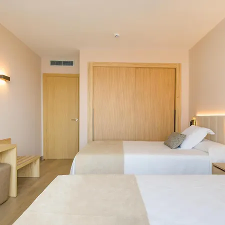 Hotel Oasis Tropical
