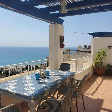 Bella - Penthouse - Sleeps 4 - R065 Apartamento *