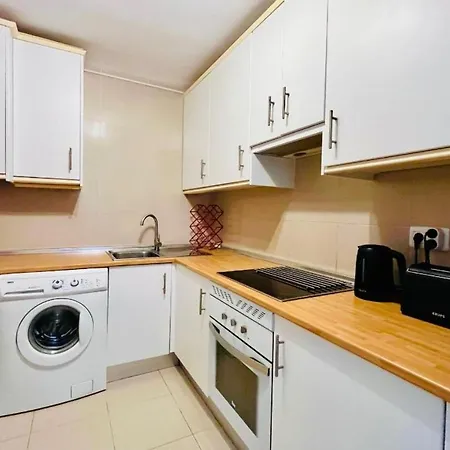 Penthouse - Pueblo - 1 Bedroom - Sleeps 2 - R105 *