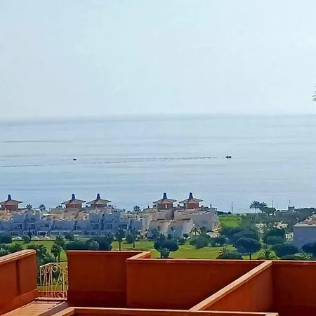 Marina De La Torre Apartment *