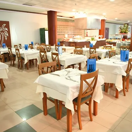 Oasis Tropical Hotel