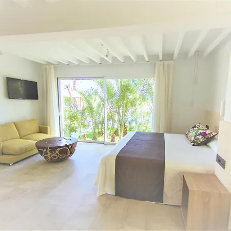 Botaniq Boutique Hotel