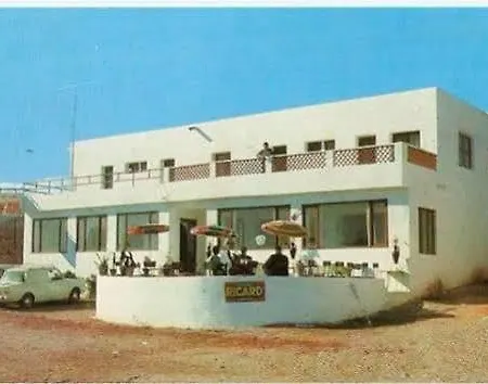 El Flamenco Hotel