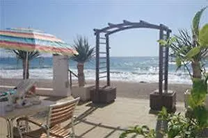 El Flamenco Hotel
