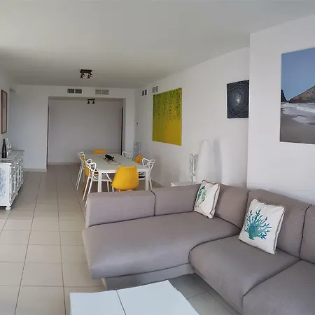 Familiar Apartment *
