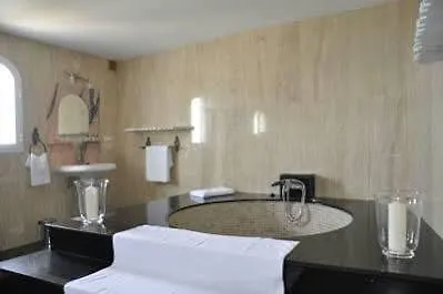 Boutique Mamabels Hotel 2*