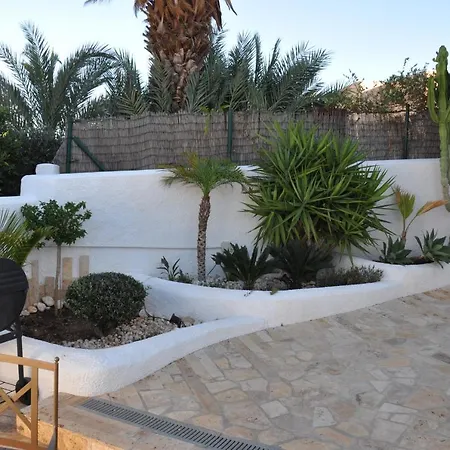 Apartment Near The Beach With Private Pool *