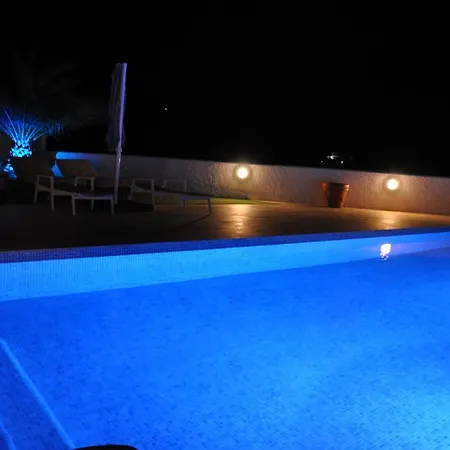 Near The Beach With Private Pool Apartment