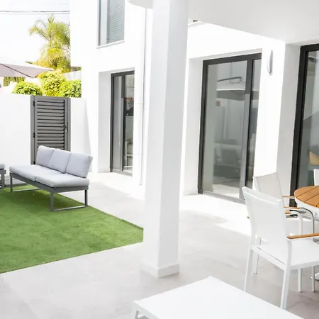 Apartment Bajo Con Patio, Calle Canada Aguilar 10